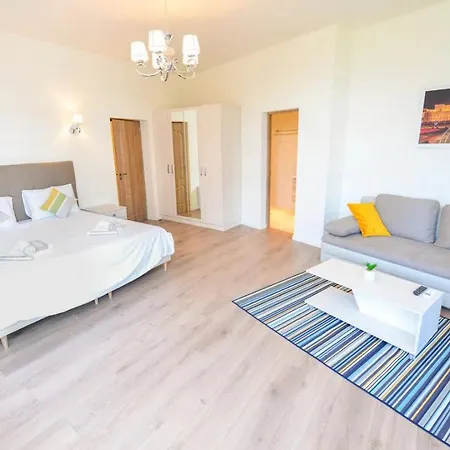 Apartment Spacious Deluxe Old Town-free Parking Bucharest