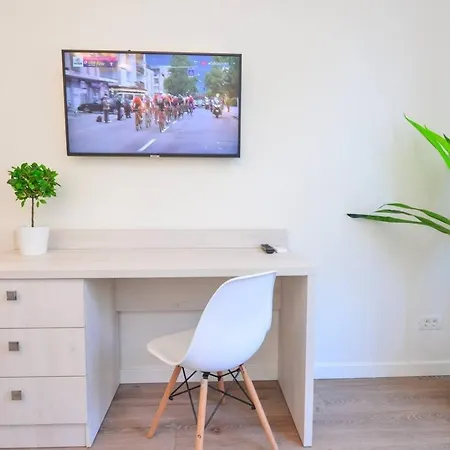 Spacious Deluxe Old Town-free Parking Apartment