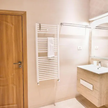 B32 شقة *